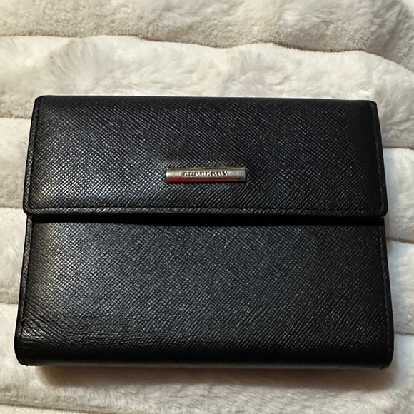 Burberry Black Leather wallet  with Gold Accent vintage hardly used - Picture 1 of 14